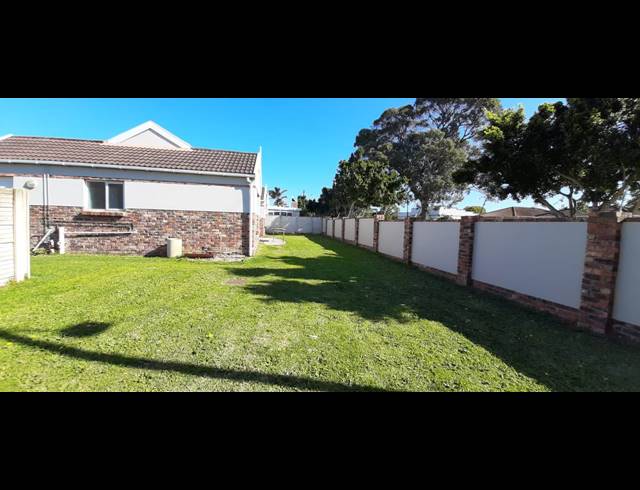 3 BEDROOM TOWNHOUSE RENTED IN LORRAINE